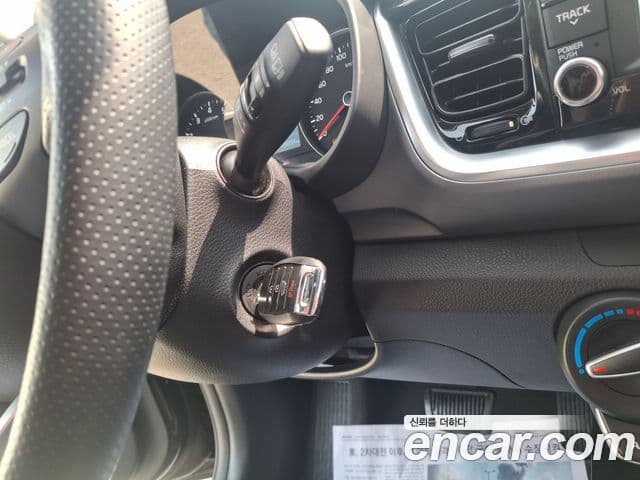 Kia Stonic Deluxe, 2018 17