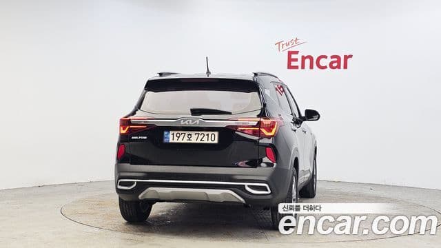 Kia Seltos Trendy, 2023 4