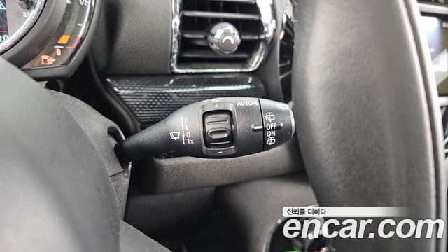 Mini Cooper 클럽맨 2세대, 2019 19