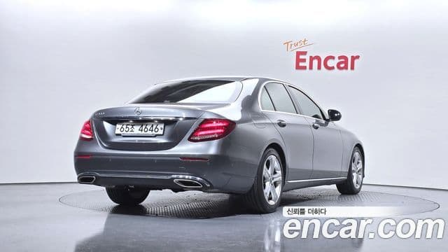 Mercedes-Benz E-класс W213 Avantgarde, 2018 2