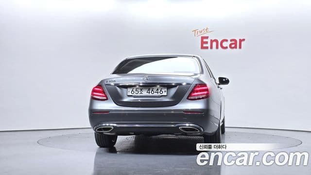 Mercedes-Benz E-класс W213 Avantgarde, 2018 4