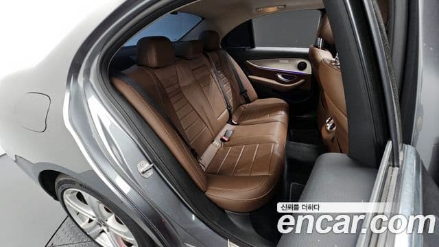 Mercedes-Benz E-класс W213 Avantgarde, 2018 12