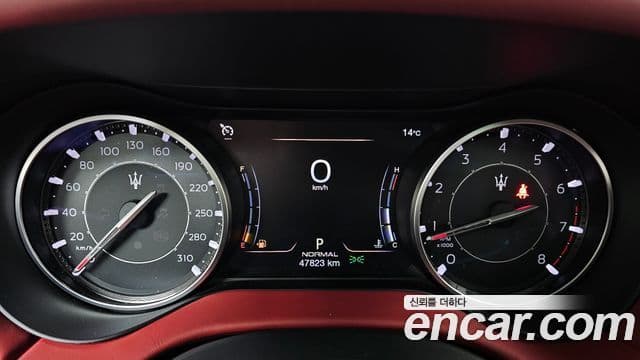 Maserati 기블리 3세대, 2021 8