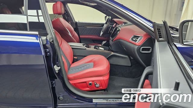 Maserati 기블리 3세대, 2021 11