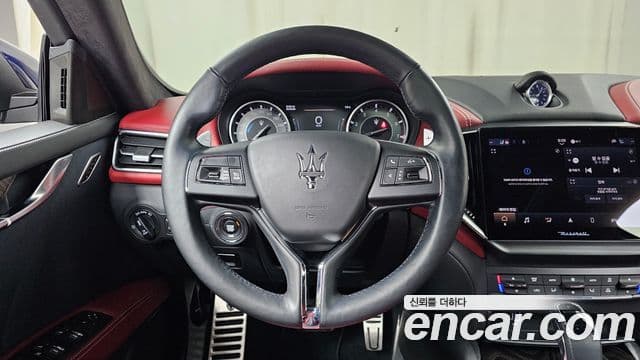 Maserati 기블리 3세대, 2021 13