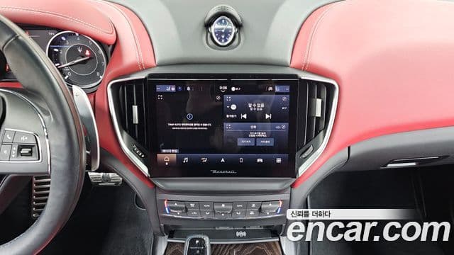 Maserati 기블리 3세대, 2021 15