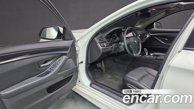 BMW 5시리즈 (F10) 520d M Aero Dynamic, 2016 10