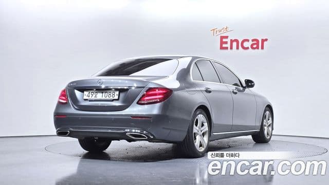 Mercedes-Benz E-класс W213 Avantgarde, 2017 2