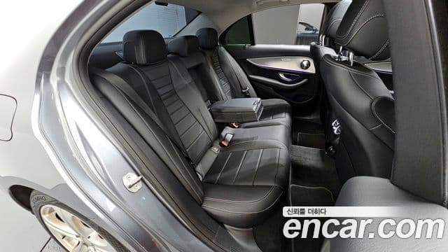 Mercedes-Benz E-класс W213 Avantgarde, 2017 12