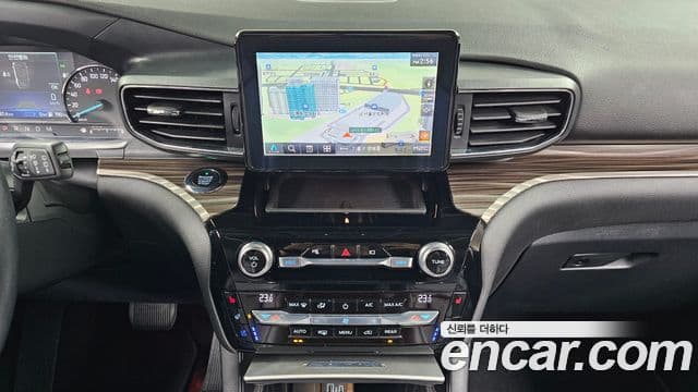 Ford Explorer 6세대, 2021 14