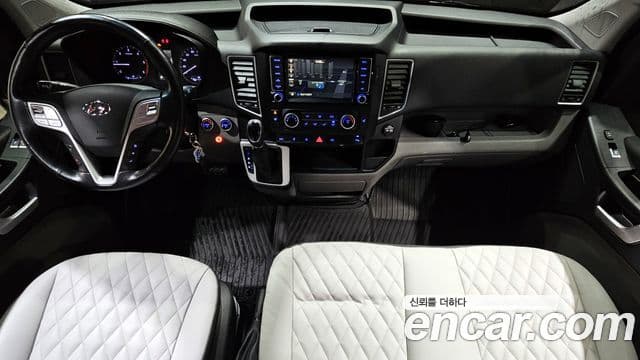 Hyundai 쏠라티 лимузин, 2020 7