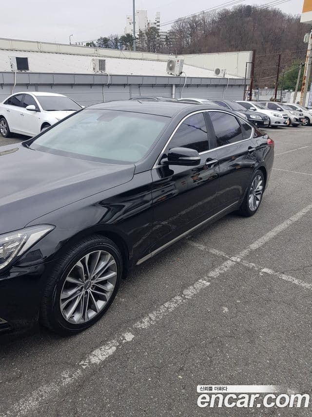 Hyundai Genesis DH Modern, 2014 3