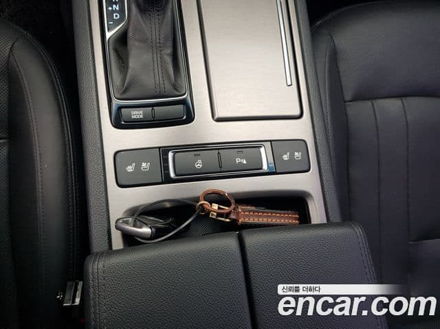 Hyundai Genesis DH Modern, 2014 10