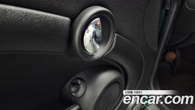 Mini Cooper D 클럽맨 1세대, 2014 13