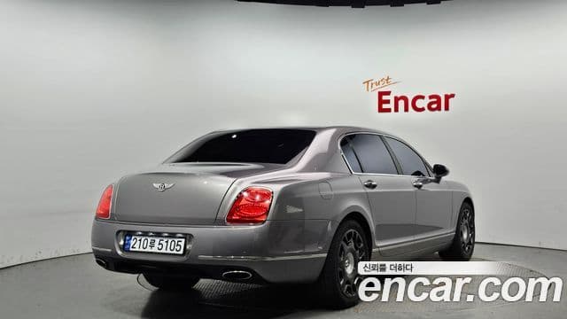 Bentley Flying Spur 1세대, 2009 2