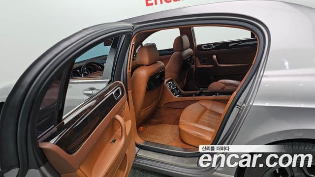 Bentley Flying Spur 1세대, 2009 11