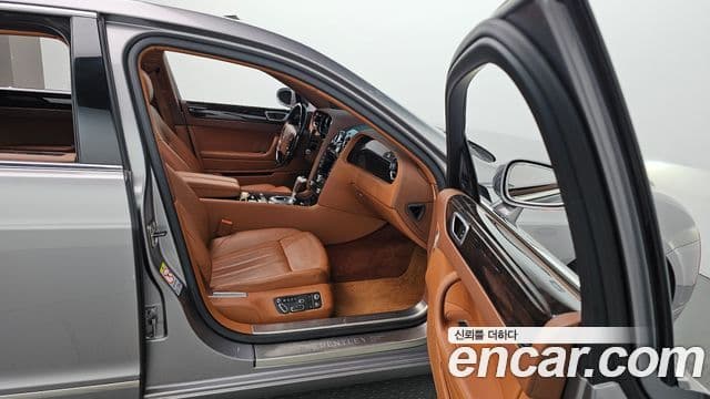 Bentley Flying Spur 1세대, 2009 12