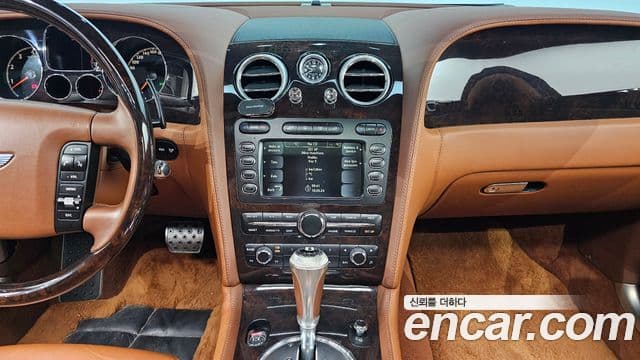 Bentley Flying Spur 1세대, 2009 14