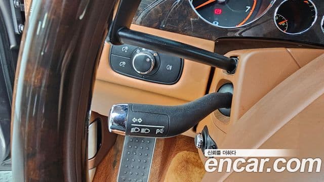 Bentley Flying Spur 1세대, 2009 18