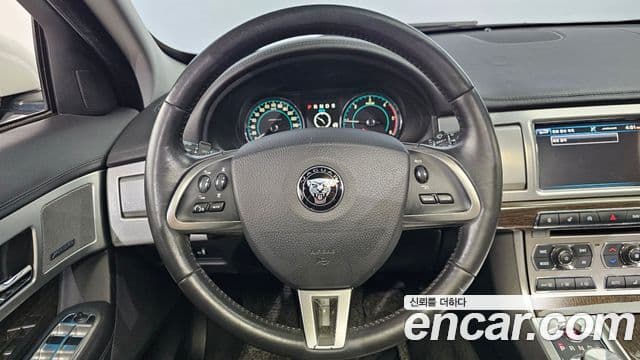 Jaguar New XF X250, 2015 13