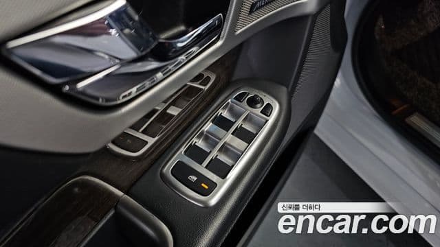 Jaguar New XF X250, 2015 19