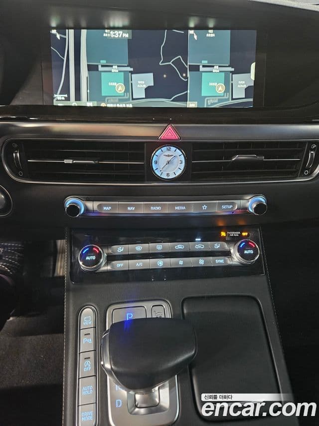 Genesis G90 Luxury, 2019 9