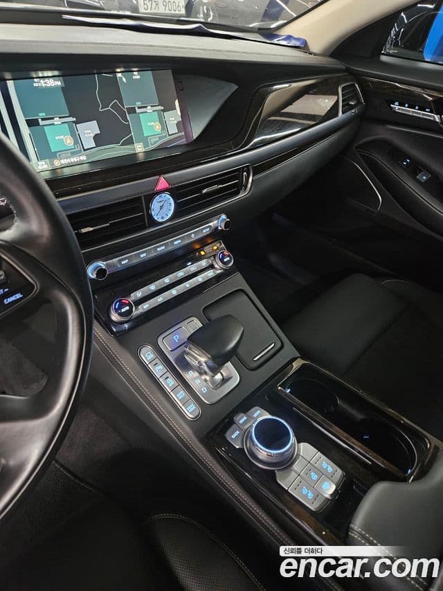 Genesis G90 Luxury, 2019 20