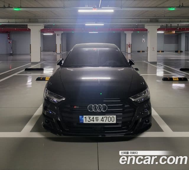 Audi S8 (D5) 4.0 TFSI Quattro LWB, 2021 3