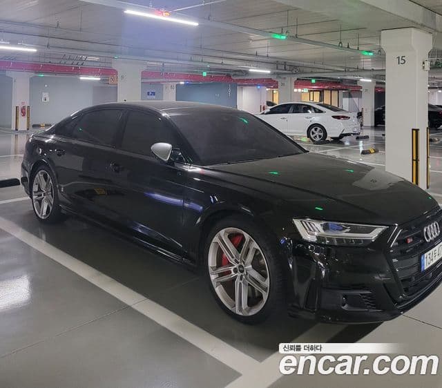 Audi S8 (D5) 4.0 TFSI Quattro LWB, 2021 11