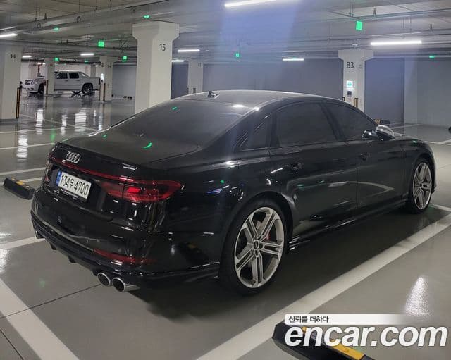 Audi S8 (D5) 4.0 TFSI Quattro LWB, 2021 12