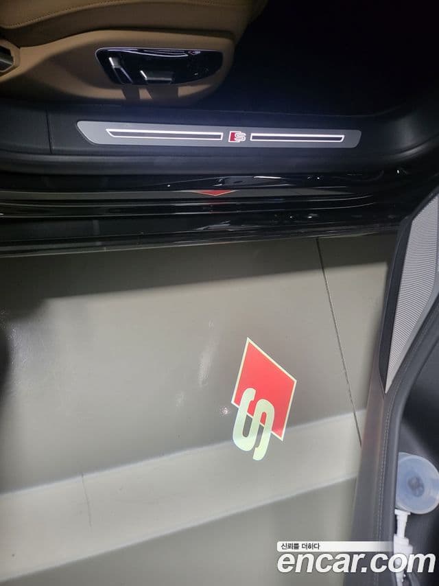 Audi S8 (D5) 4.0 TFSI Quattro LWB, 2021 16