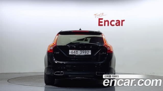 Volvo V60 1세대, 2017 4