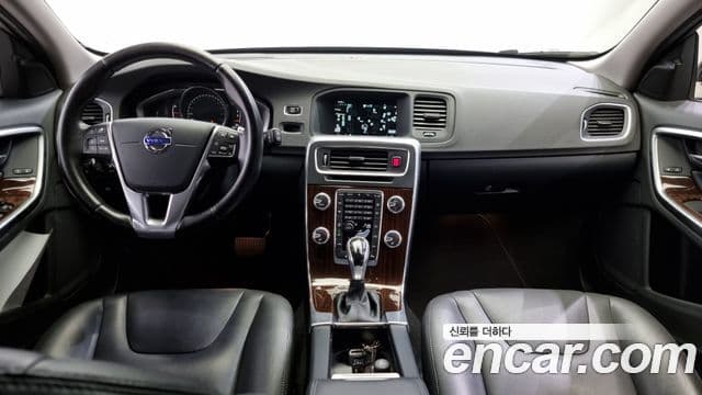 Volvo V60 1세대, 2017 7