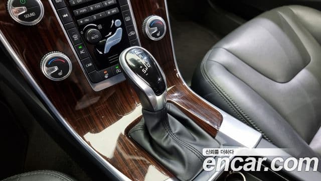 Volvo V60 1세대, 2017 9