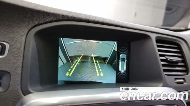 Volvo V60 1세대, 2017 16