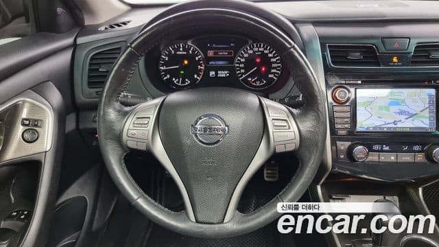 Nissan 알티마 L33, 2016 15