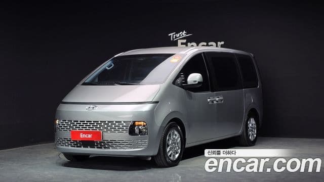 Hyundai Staria Modern, 2022 1