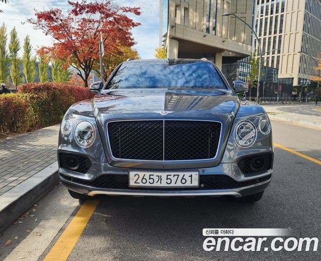 Bentley Bentayga 4.0 V8, 2019 1