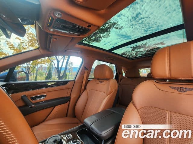 Bentley Bentayga 4.0 V8, 2019 6