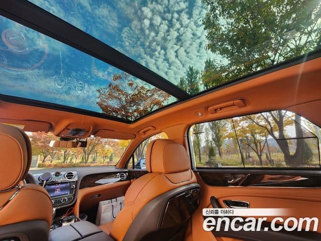 Bentley Bentayga 4.0 V8, 2019 8