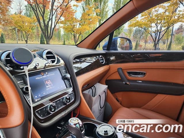 Bentley Bentayga 4.0 V8, 2019 9