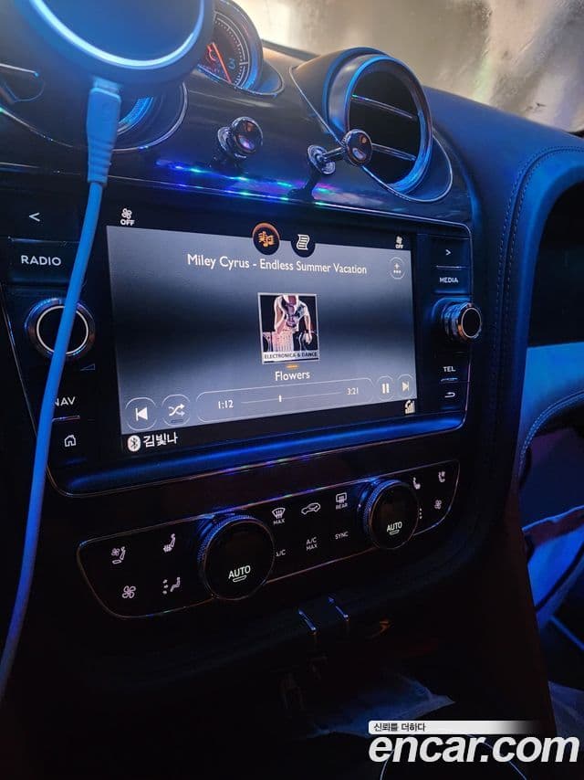 Bentley Bentayga 4.0 V8, 2019 11