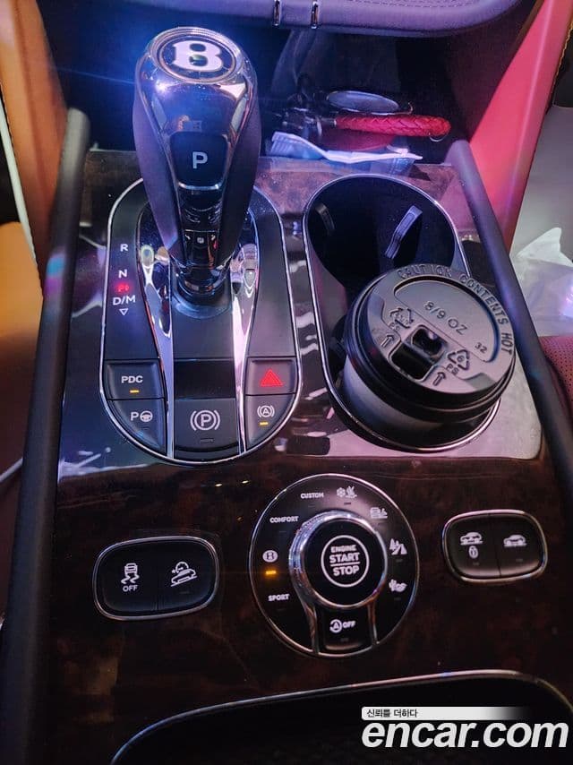 Bentley Bentayga 4.0 V8, 2019 13