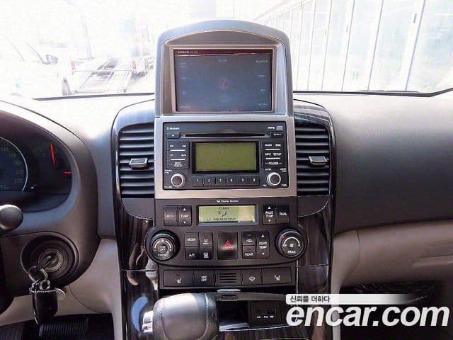 Kia Carnival R New Carnival лимузин GLX, 2011 13