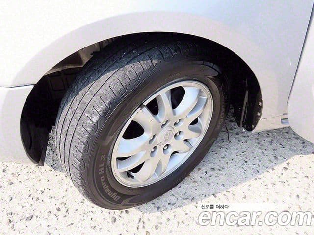 Kia Carnival R New Carnival лимузин GLX, 2011 20