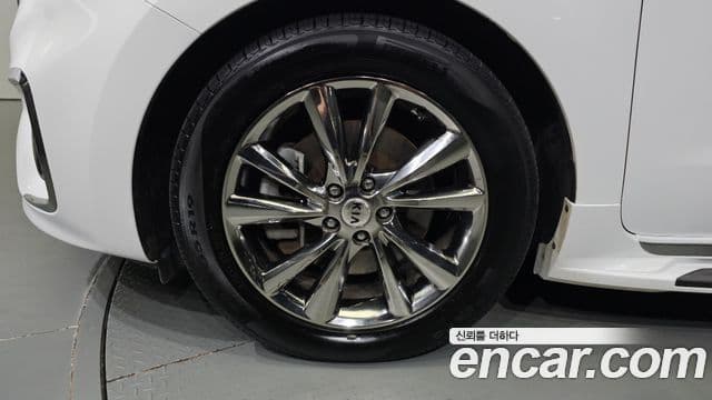 Kia The / новый New Carnival бензин 9인승 High Limousine(компания по спецнадстройкам), 2019 все фото