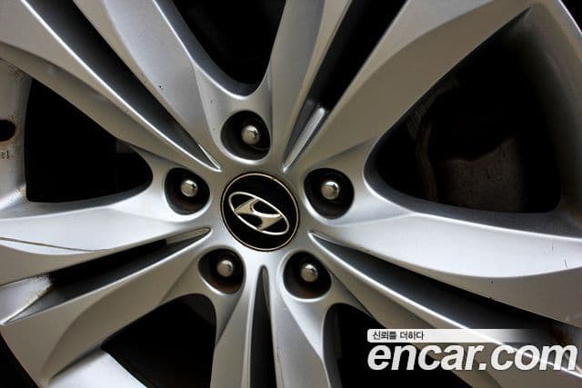 Hyundai Genesis купе 200 турбо D, 2010 все фото