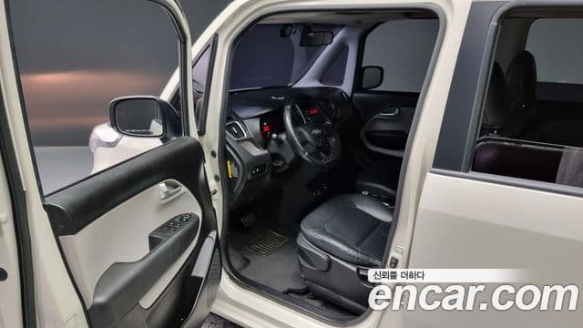 Kia Ray Luxury, 2015 10