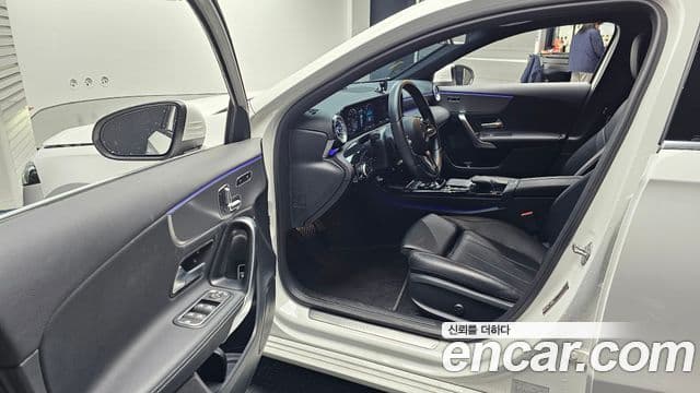 Mercedes-Benz A-класс W177 A220 седан, 2021 10