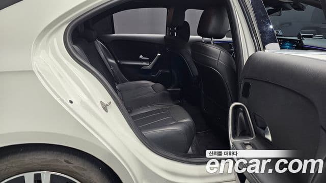 Mercedes-Benz A-класс W177 A220 седан, 2021 12